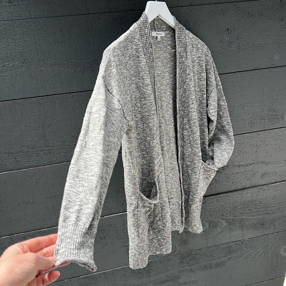NWOT Madewell super soft gray cardigan size small - Picture 3 of 6